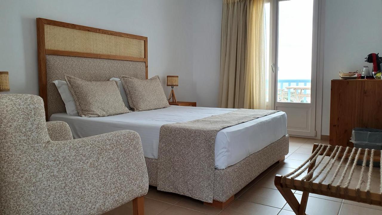 Sarakiniko Rooms Адамас Экстерьер фото