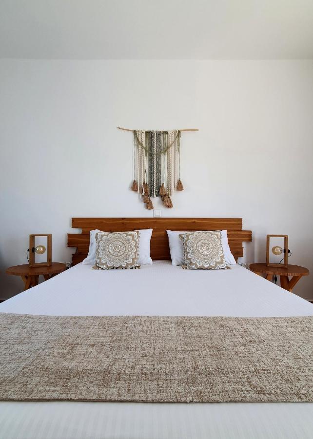 Sarakiniko Rooms Адамас Экстерьер фото