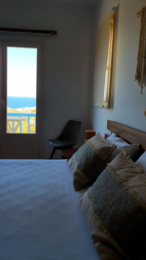 Sarakiniko Rooms Адамас Экстерьер фото